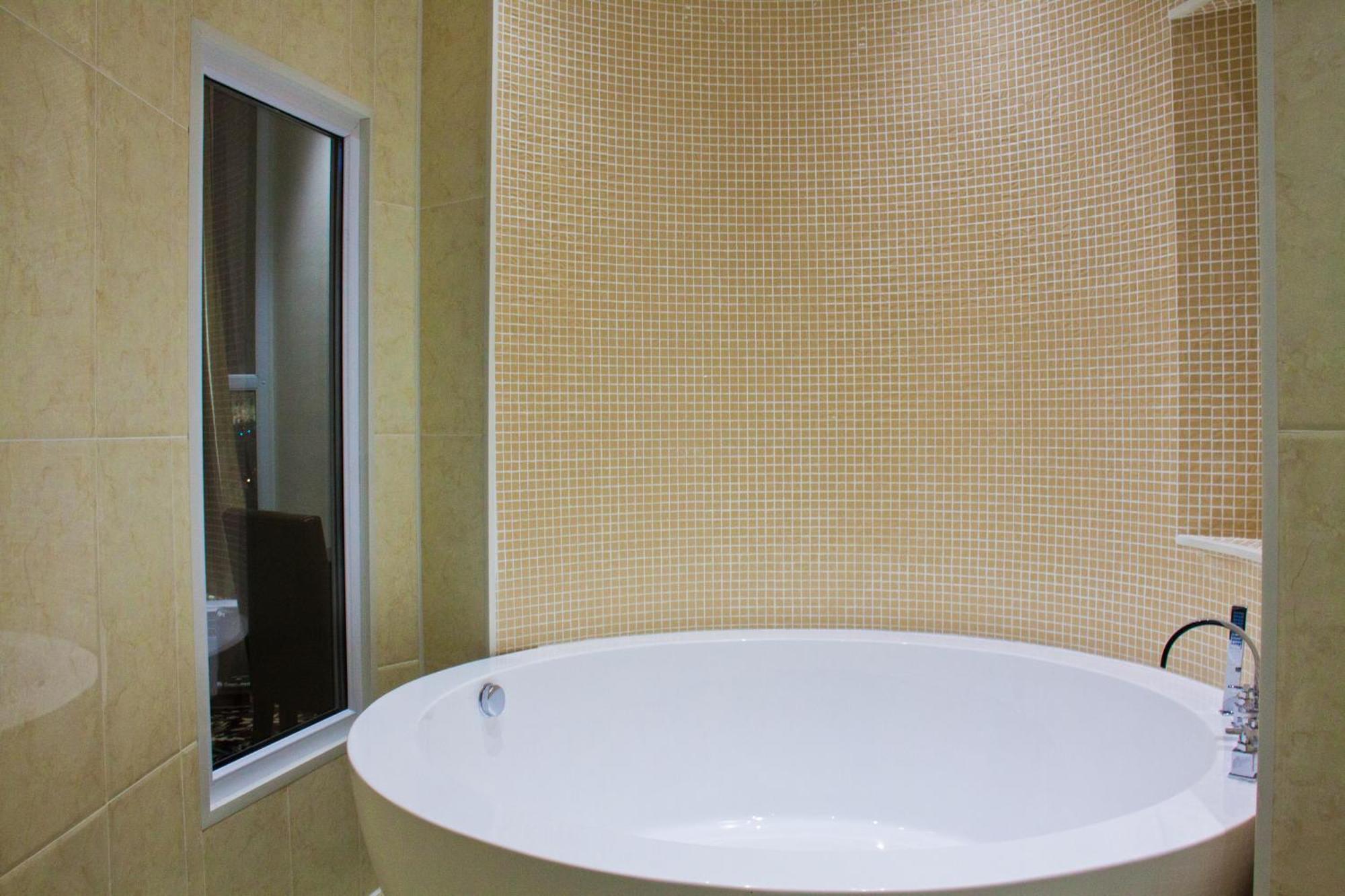 Sky Luxe Hotel アスターナ エクステリア 写真